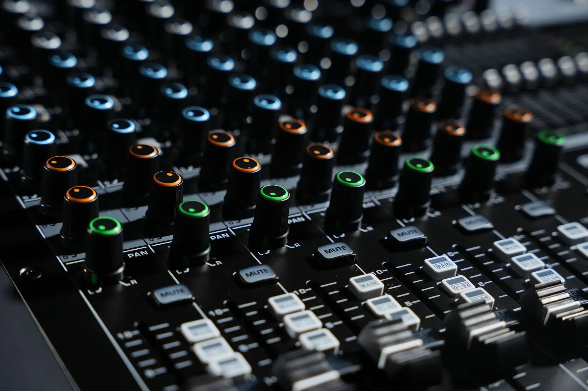 5G基站射频模块关键性能指标与测试方案解析