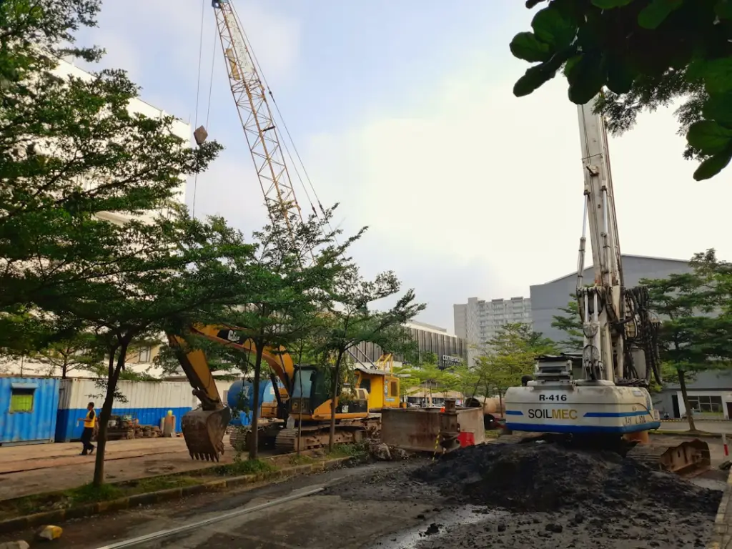 半导体器件选型指南：高频通信设备关键参数对比分析
